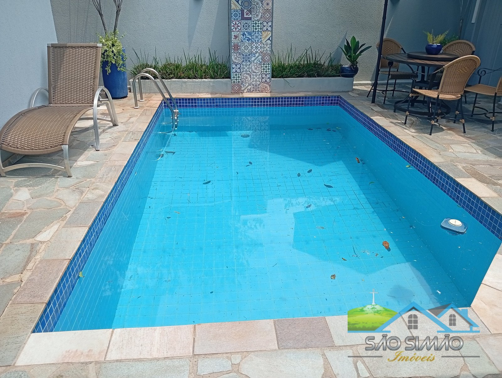Casa a venda em São Simão SP, com piscina e fino acabamento