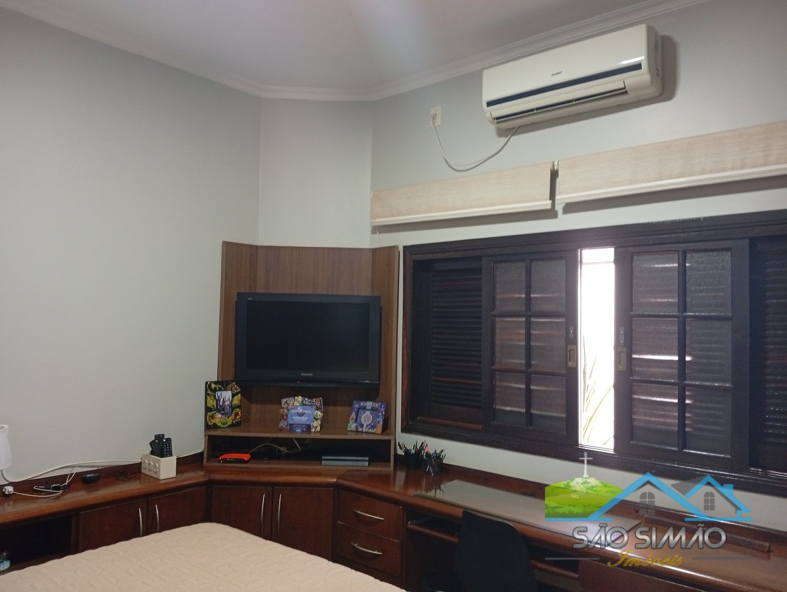 Casa a venda em São Simão SP, com piscina e fino acabamento