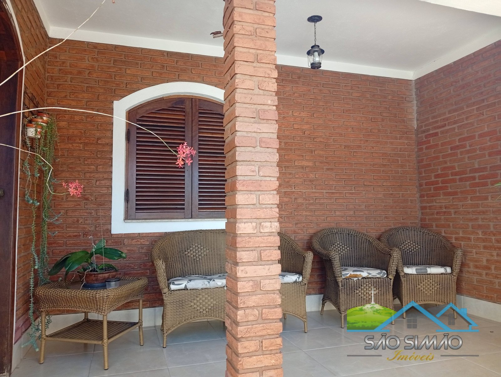 Casa a Venda em São Simão SP, 2 dormitórios e bem localizada