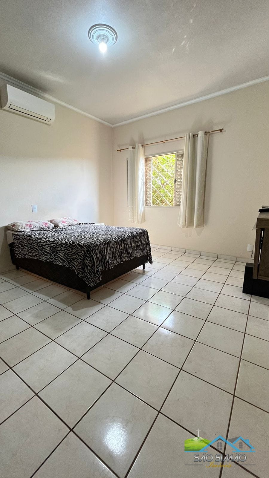 Casa a venda com 3 quartos em São Simão SP
