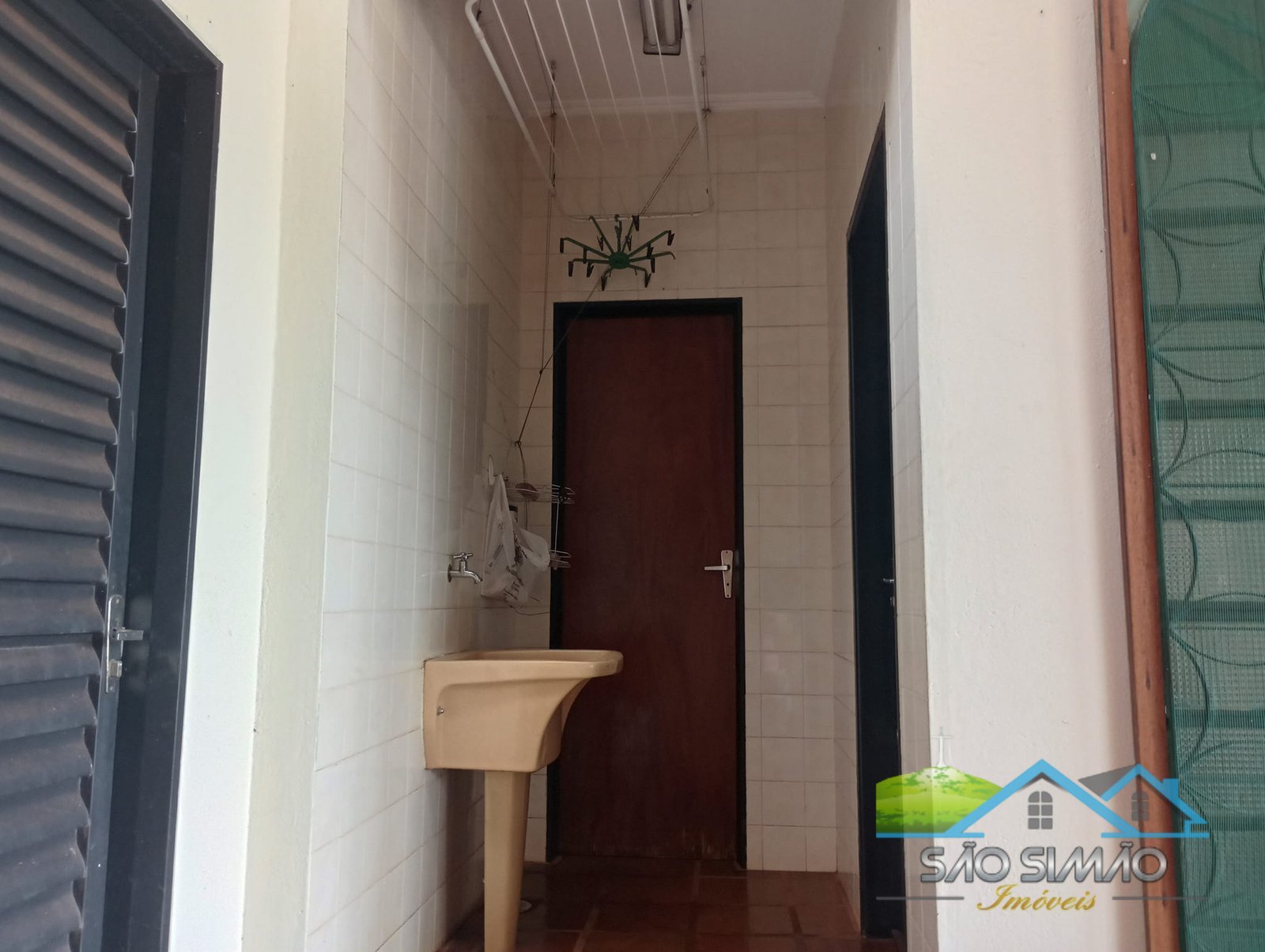 Casa a venda em São Simão SP com 1600 metros de área