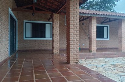 Casa a venda em São Simão SP com 1600 metros de área