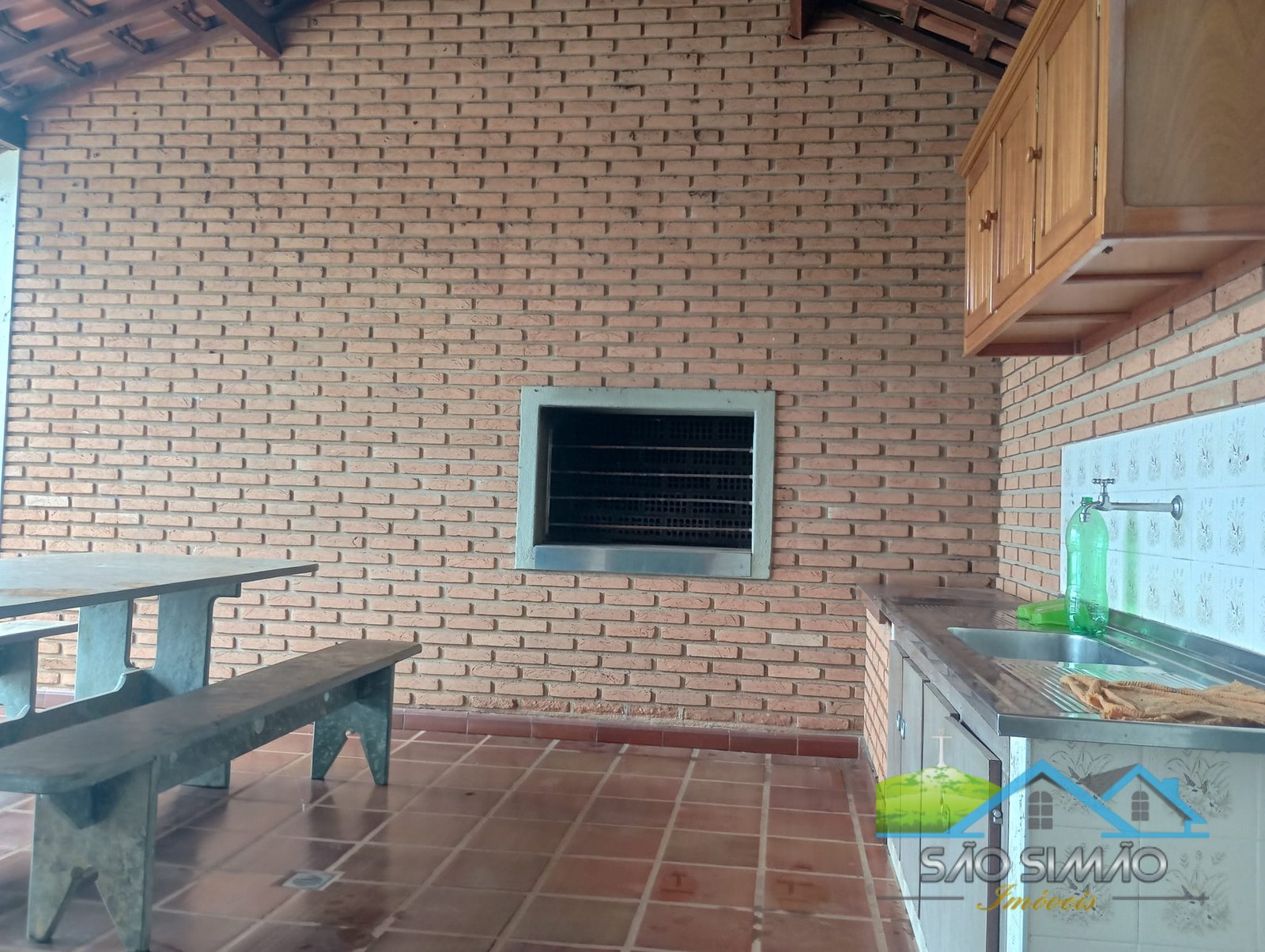 Casa a venda em São Simão SP com 1600 metros de área