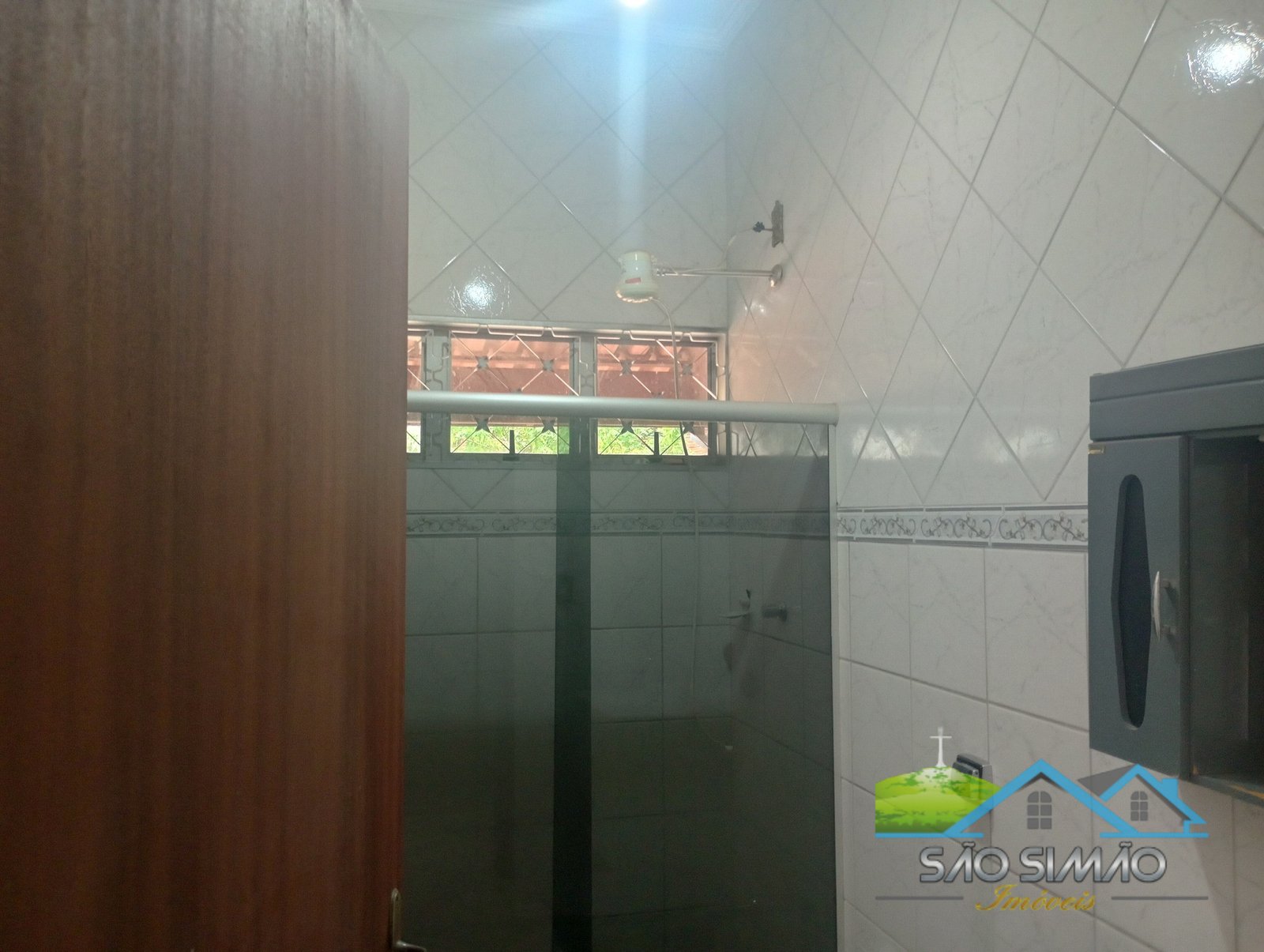 Casa com ponto comercial a venda em São Simão SP