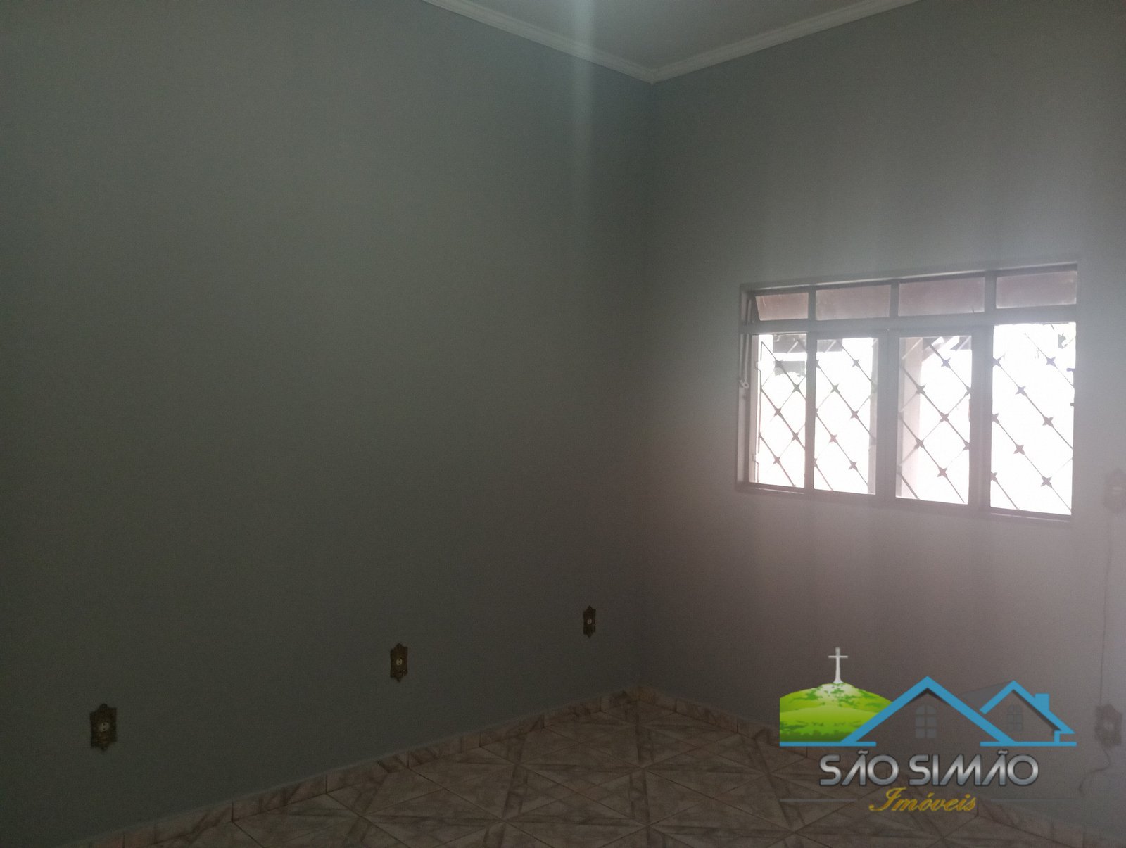 Casa com ponto comercial a venda em São Simão SP